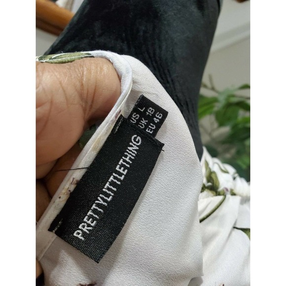 PRETTYLITTLETHING Women White Floral Polyester V-Neck Long Sleeve Blouse Size L - Picture 10 of 12